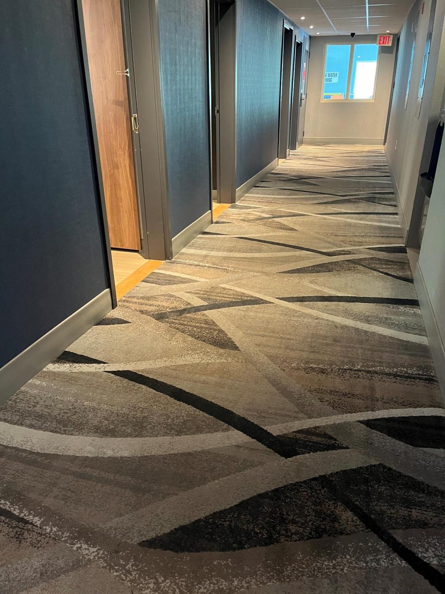 Super 8 By Wyndham Cornwall On Экстерьер фото